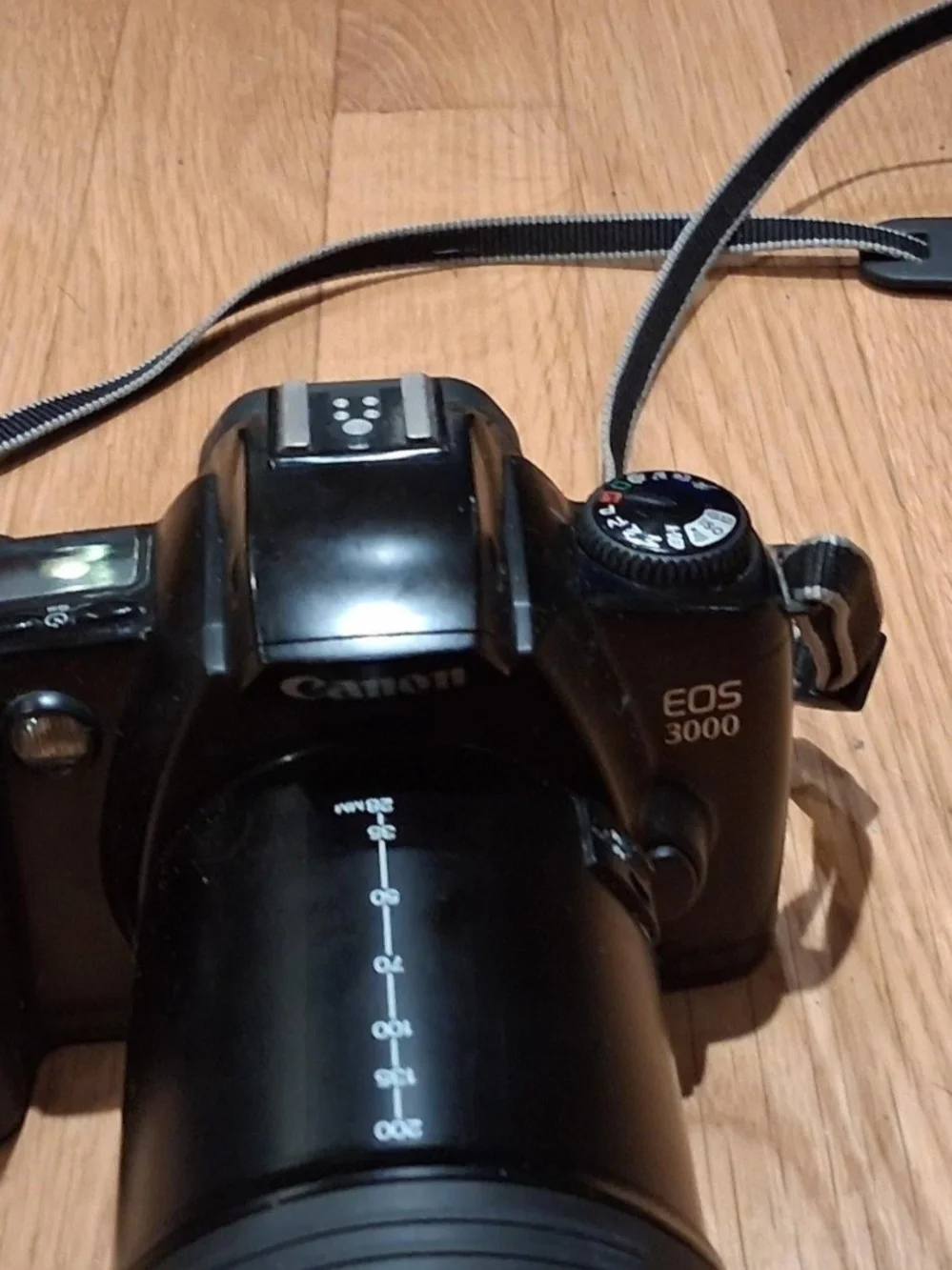 Canon EOS 3000 Black DSLR Camera with Zoom Lens